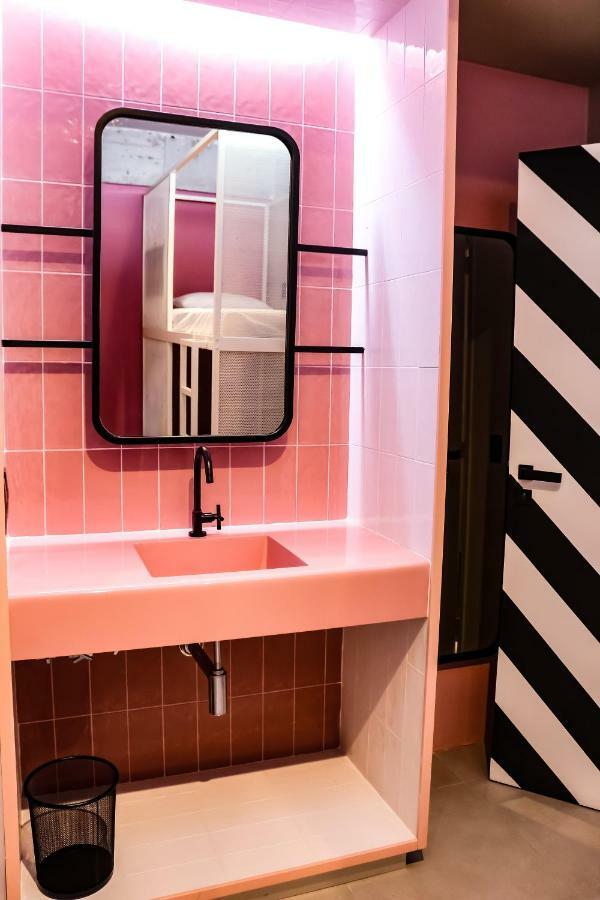 Artsy Vitoria Hostel Екстериор снимка